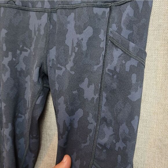 ALEXO Carry Leggings - Picture 3 of 10